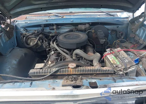 1988 Dodge D-Series D100 из США, поврежденный, VIN 1B7FD04Y8JS787509